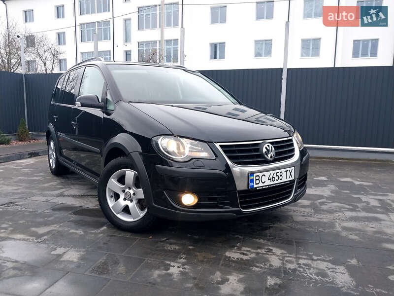 Минивэн Volkswagen Cross Touran 2008 в Самборе