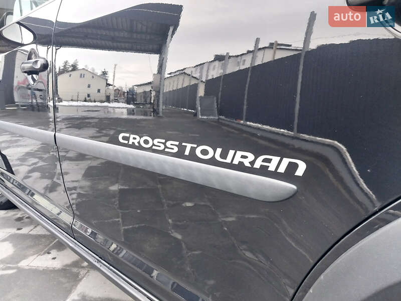 Минивэн Volkswagen Cross Touran 2008 в Самборе