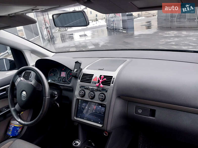 Минивэн Volkswagen Cross Touran 2008 в Самборе