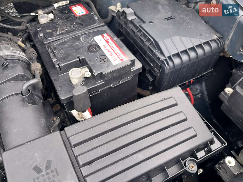 Минивэн Volkswagen Cross Touran 2008 в Самборе