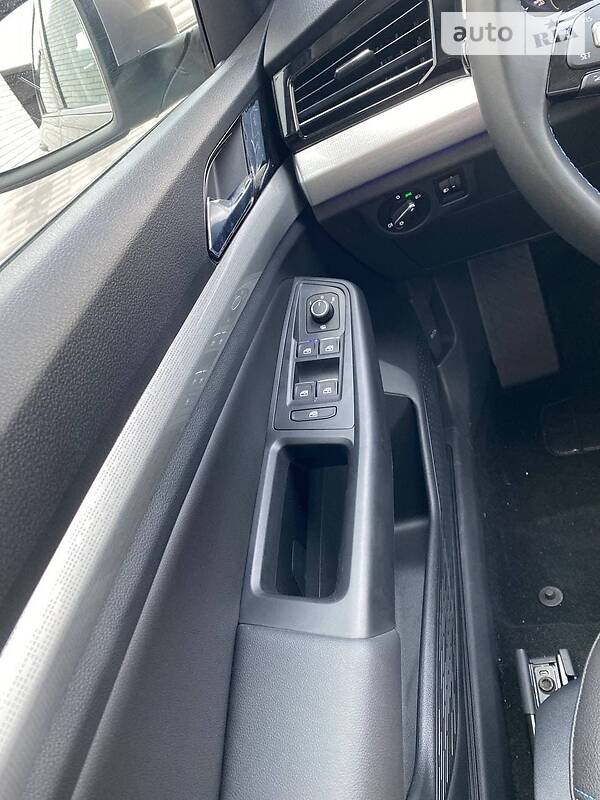 Седан Volkswagen e-Bora 2019 в Борисполе