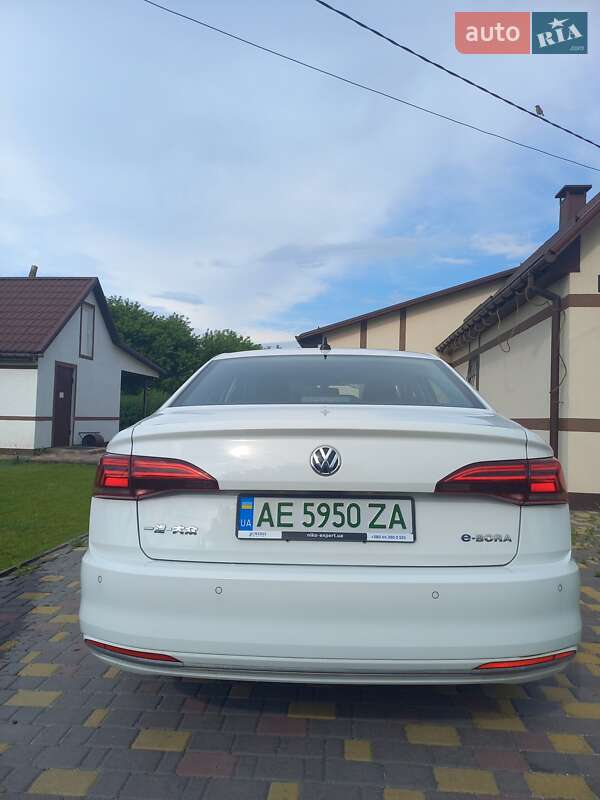 Седан Volkswagen e-Bora 2019 в Дніпрі