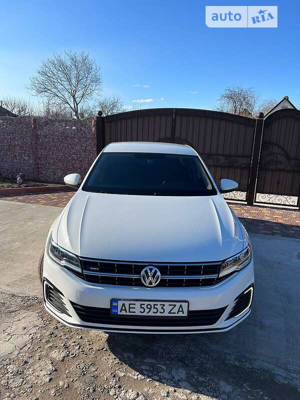 Седан Volkswagen e-Bora 2019 в Днепре