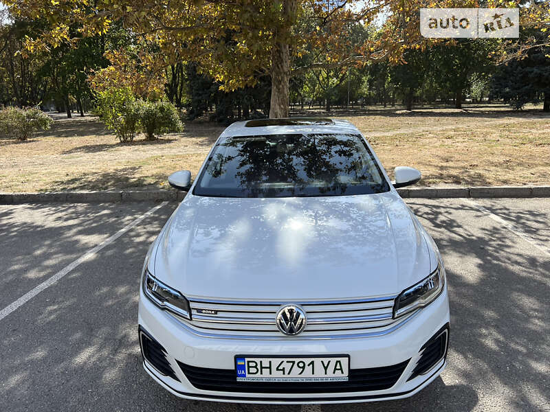 Седан Volkswagen e-Bora 2019 в Одесі