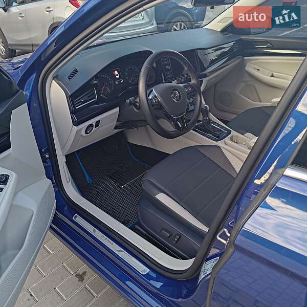 Седан Volkswagen e-Bora 2019 в Києві
