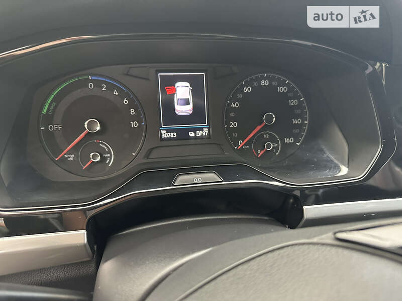 Седан Volkswagen e-Bora 2019 в Броварах