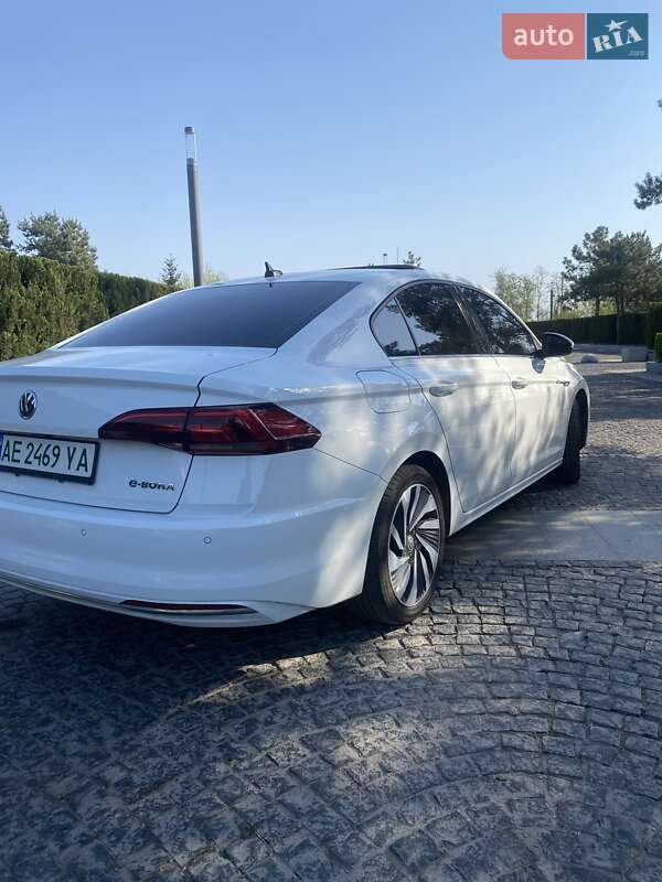 Седан Volkswagen e-Bora 2019 в Дніпрі