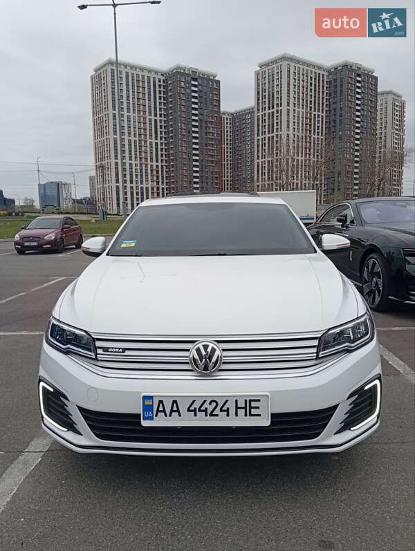 Седан Volkswagen e-Bora 2019 в Киеве фото 14 Седан Volkswagen e-Bora 2019 в Киеве