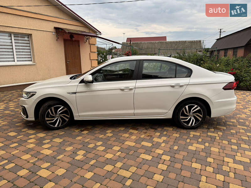 Седан Volkswagen e-Bora 2019 в Києві