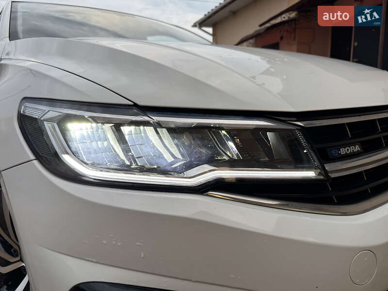 Седан Volkswagen e-Bora 2019 в Києві