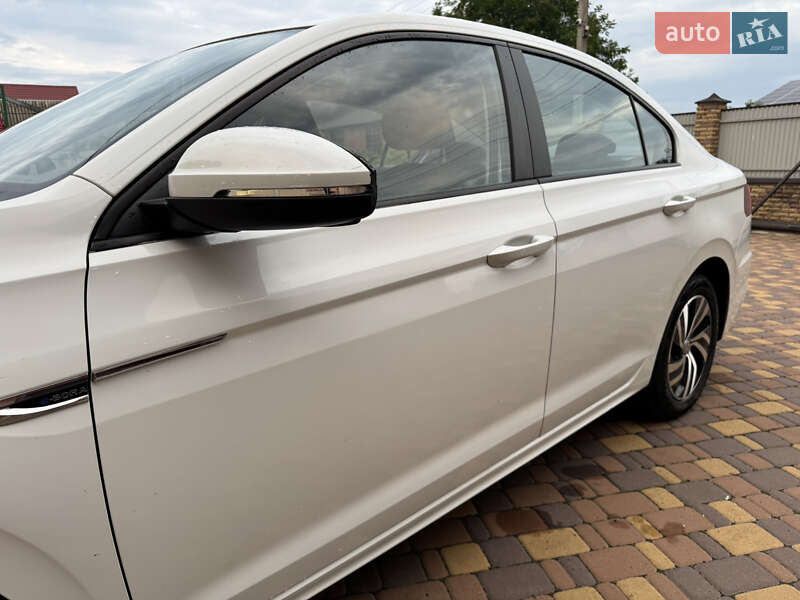 Седан Volkswagen e-Bora 2019 в Києві