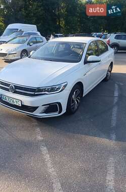 Седан Volkswagen e-Bora 2019 в Чернігові