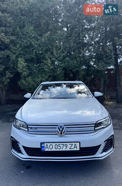 Седан Volkswagen e-Bora 2019 в Ужгороде