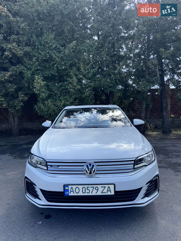Volkswagen e-Bora 2019