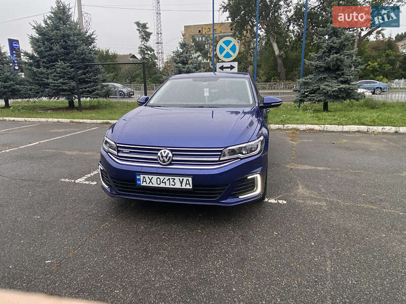 Volkswagen e-Bora 2019