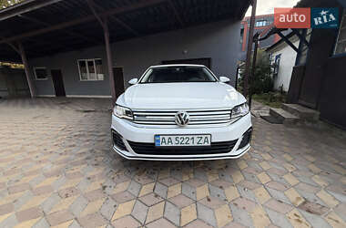 Седан Volkswagen e-Bora 2020 в Києві