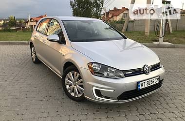 Хэтчбек Volkswagen e-Golf 2015 в Ивано-Франковске