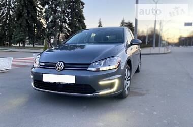 Хетчбек Volkswagen e-Golf 2018 в Києві