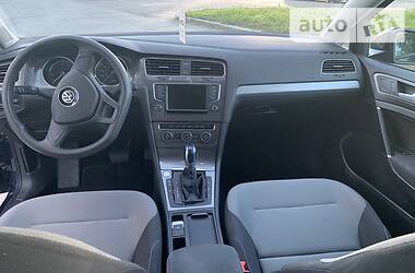 Хетчбек Volkswagen e-Golf 2016 в 