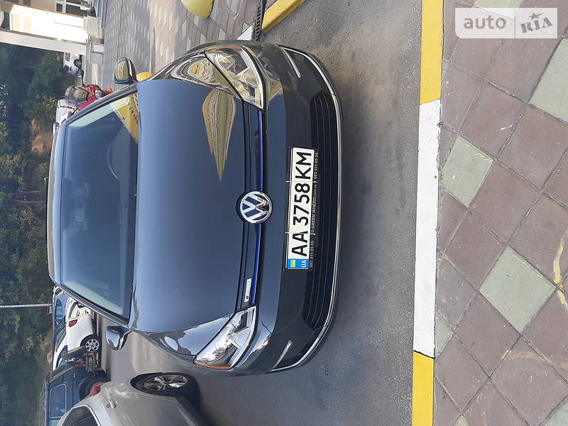 Хетчбек Volkswagen e-Golf 2016 в Києві
