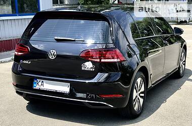 Універсал Volkswagen e-Golf 2017 в Києві