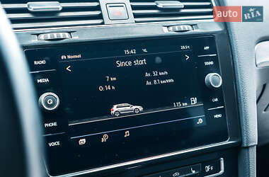 Хэтчбек Volkswagen e-Golf 2019 в Ужгороде