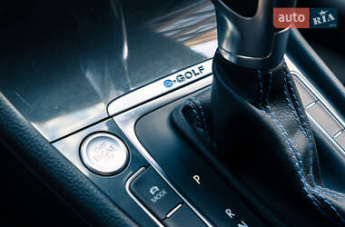 Хэтчбек Volkswagen e-Golf 2019 в Ужгороде