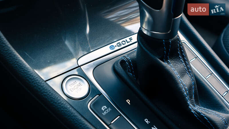 Хэтчбек Volkswagen e-Golf 2019 в Ужгороде