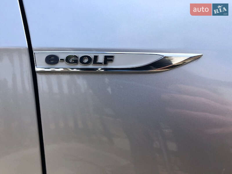 Хэтчбек Volkswagen e-Golf 2014 в Мукачево