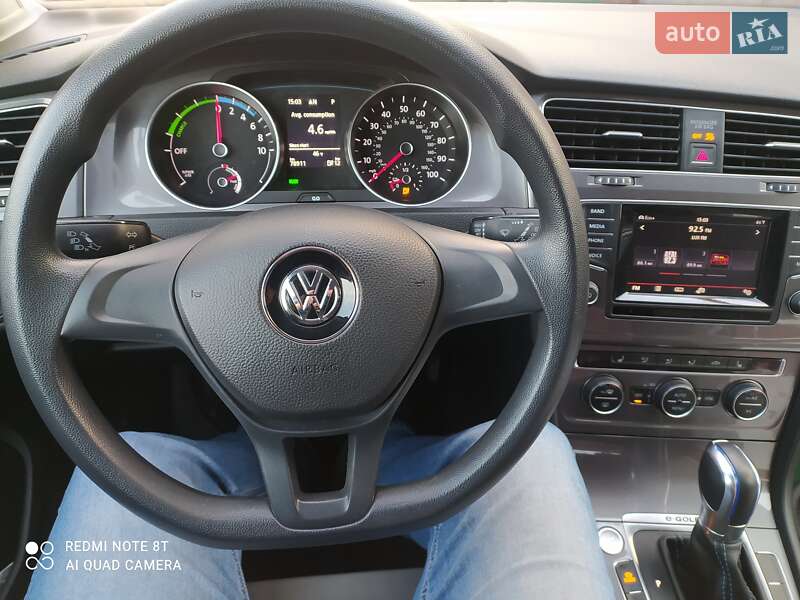 Хэтчбек Volkswagen e-Golf 2014 в Мукачево