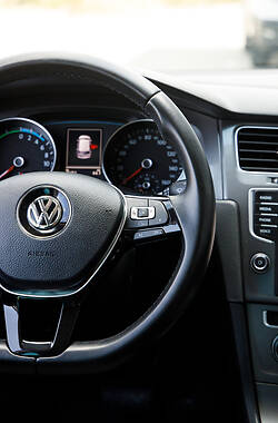 Хэтчбек Volkswagen e-Golf 2015 в Луцке