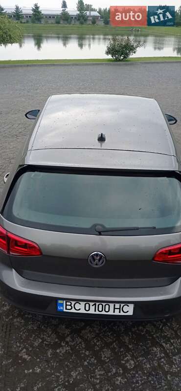 Хетчбек Volkswagen e-Golf 2016 в Жовкві