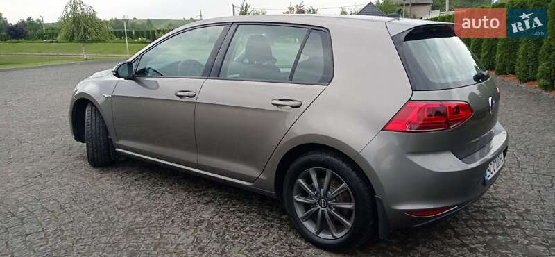 Хетчбек Volkswagen e-Golf 2016 в Жовкві