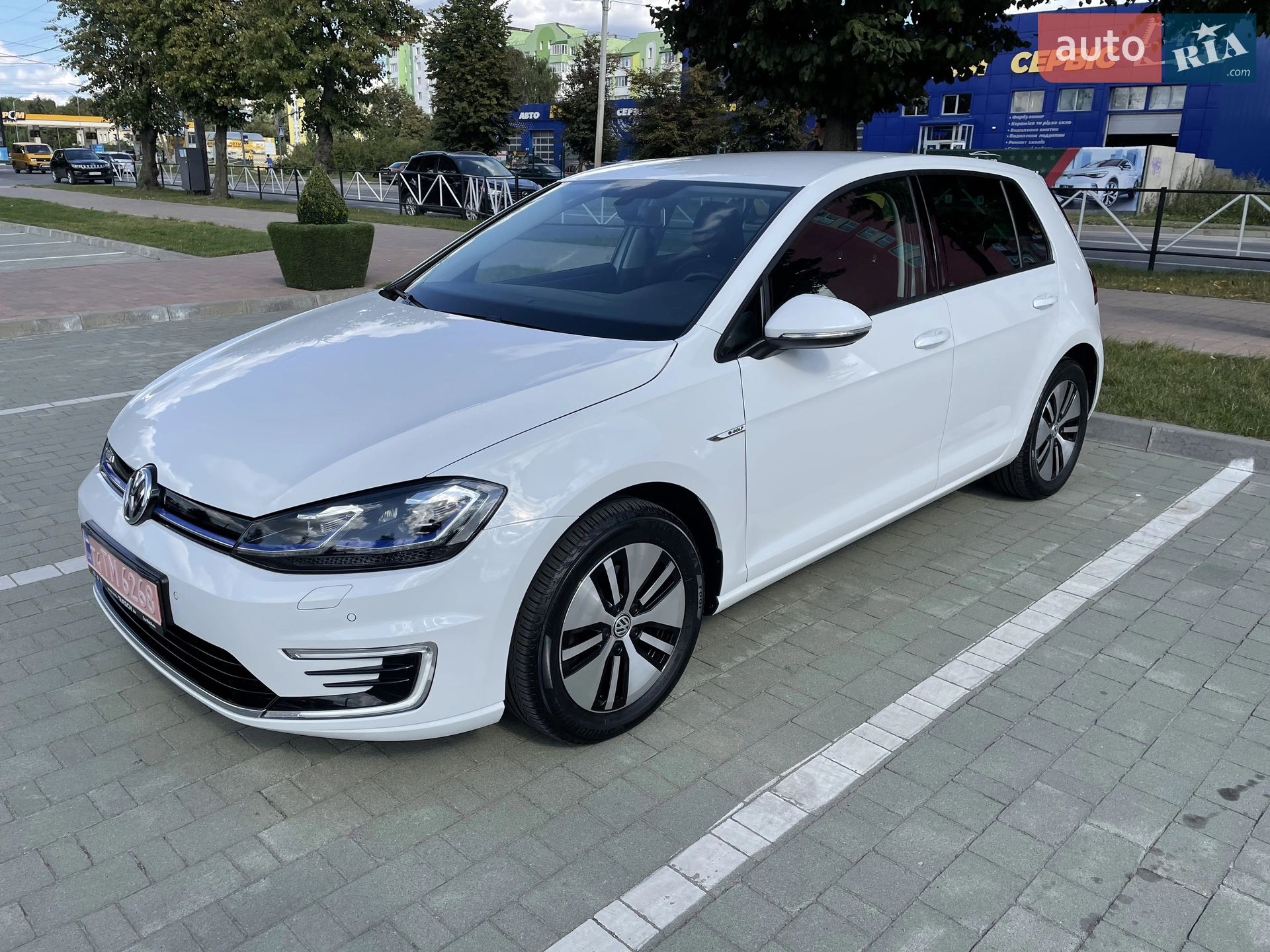 2018 Volkswagen Golf - фото 1