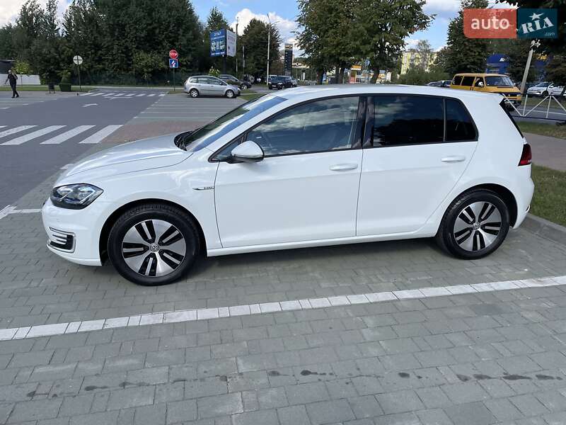 Хэтчбек Volkswagen e-Golf 2018 в Хмельницком