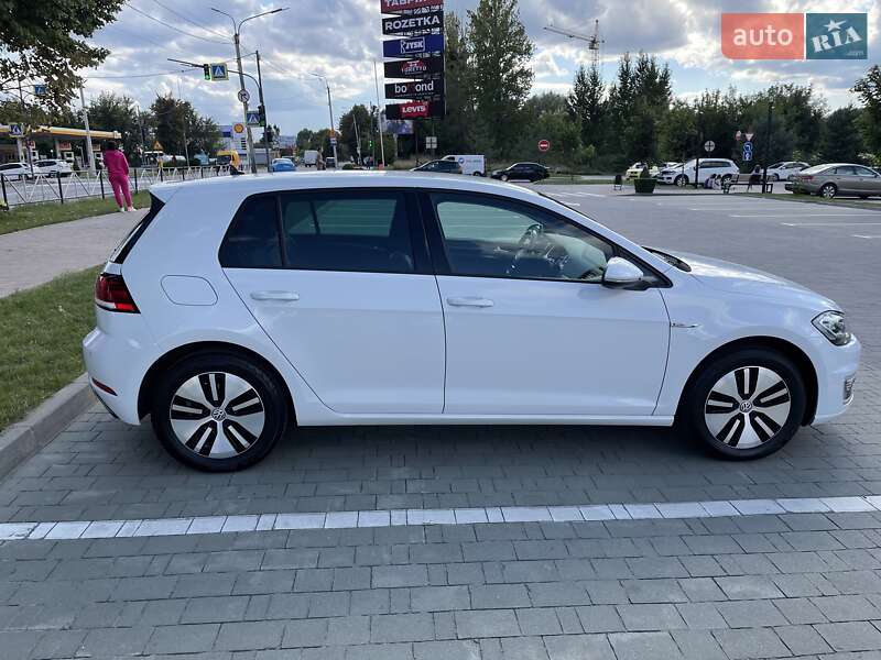 Хэтчбек Volkswagen e-Golf 2018 в Хмельницком