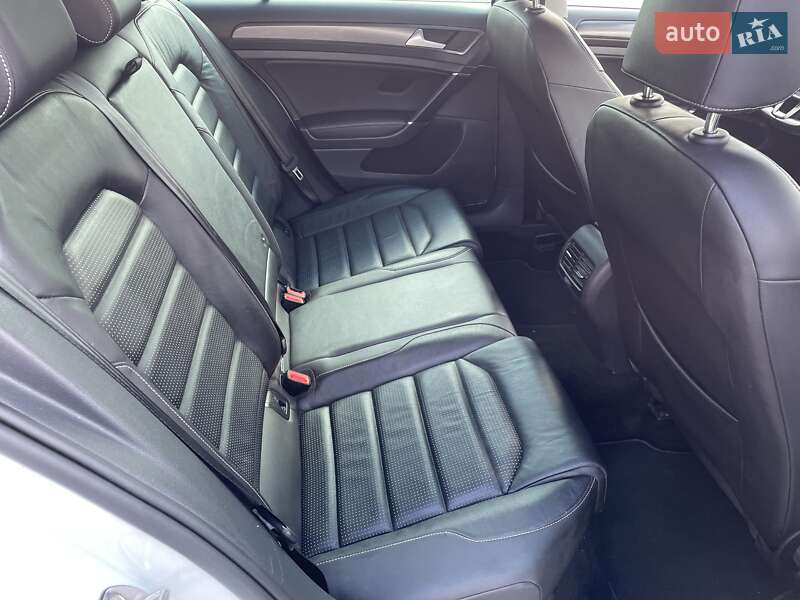 Хэтчбек Volkswagen e-Golf 2018 в Хмельницком