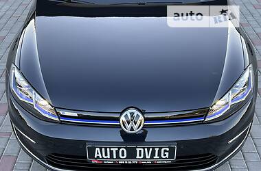 Хетчбек Volkswagen e-Golf 2018 в 