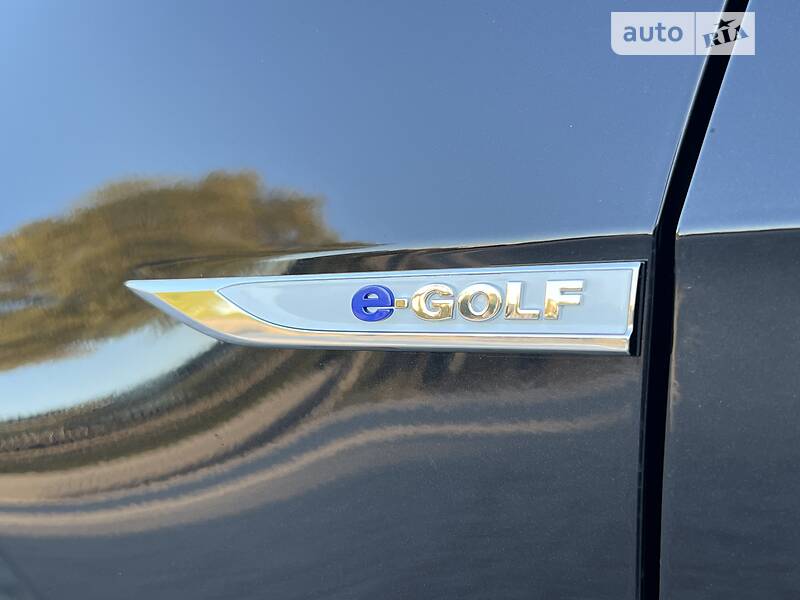 Хэтчбек Volkswagen e-Golf 2018 в Луцке