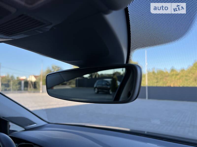 Хэтчбек Volkswagen e-Golf 2018 в Луцке