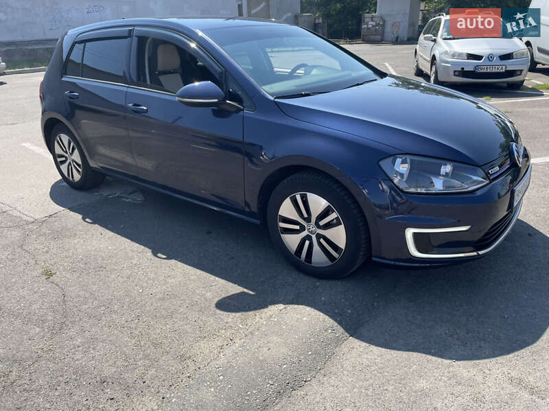 Хетчбек Volkswagen e-Golf 2016 в Одесі