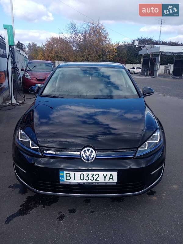 Хетчбек Volkswagen e-Golf 2015 в Полтаві