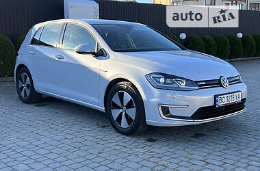 Хетчбек Volkswagen e-Golf 2017 в Львові