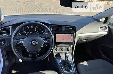 Хетчбек Volkswagen e-Golf 2017 в Львові