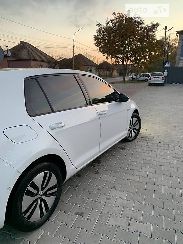 Хэтчбек Volkswagen e-Golf 2017 в Мукачево фото 8 Хэтчбек Volkswagen e-Golf 2017 в Мукачево