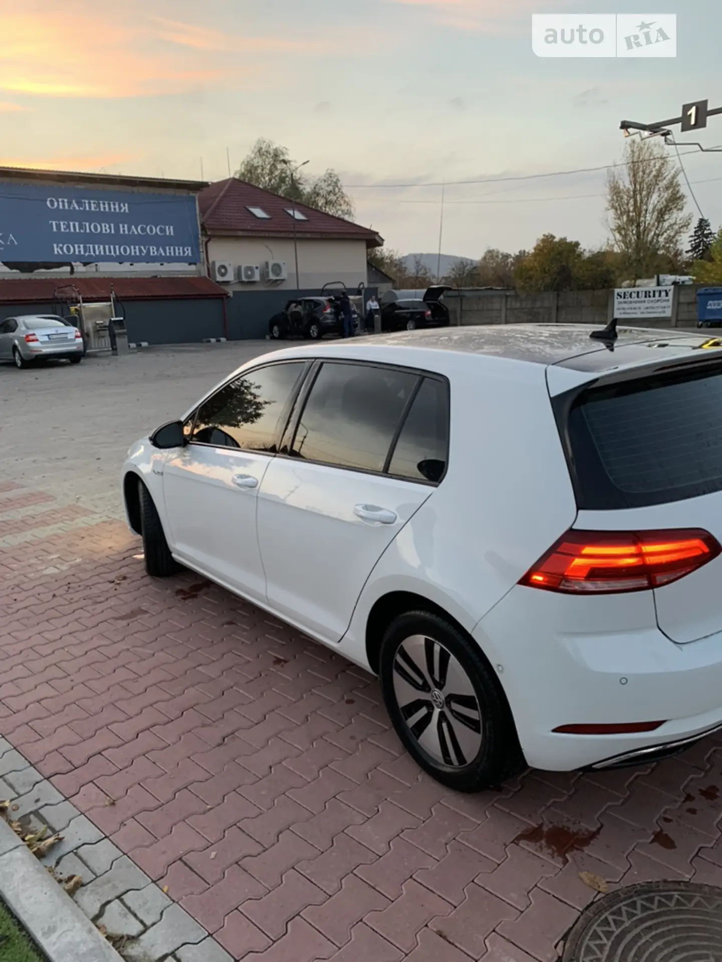 2017 Volkswagen Golf - мініатюра 11