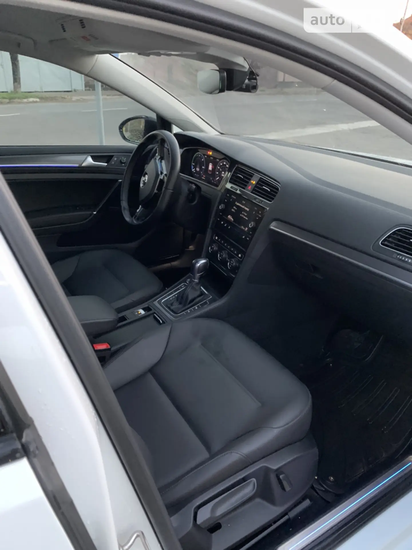 2017 Volkswagen Golf - мініатюра 18