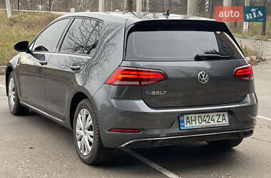 Хэтчбек Volkswagen e-Golf 2018 в 