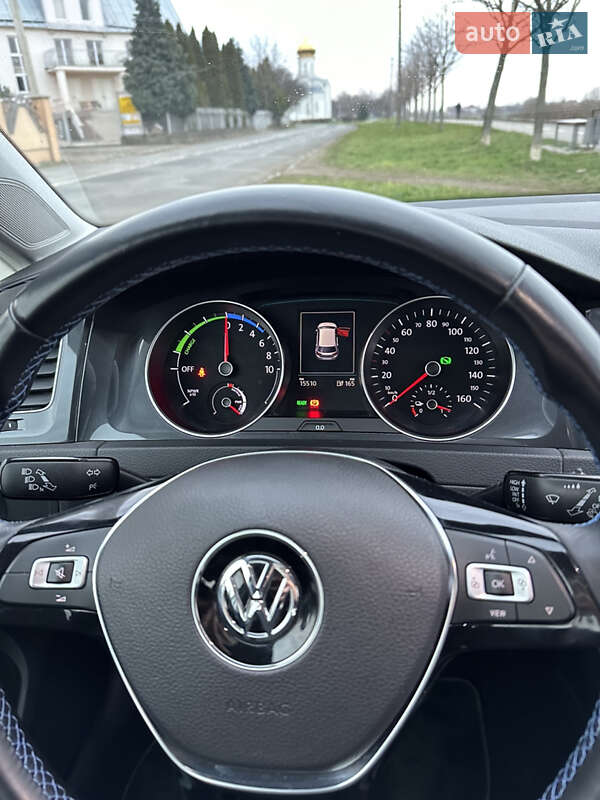Хетчбек Volkswagen e-Golf 2018 в Мукачевому