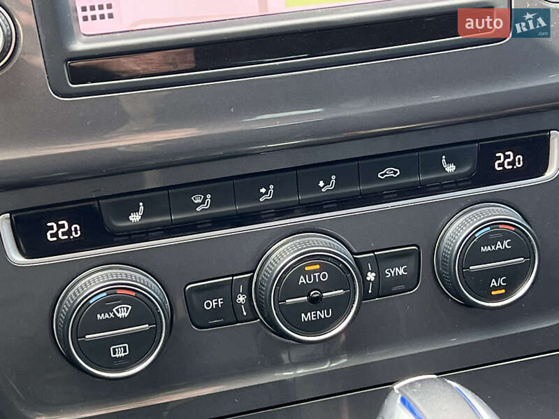 Хэтчбек Volkswagen e-Golf 2016 в Белой Церкви